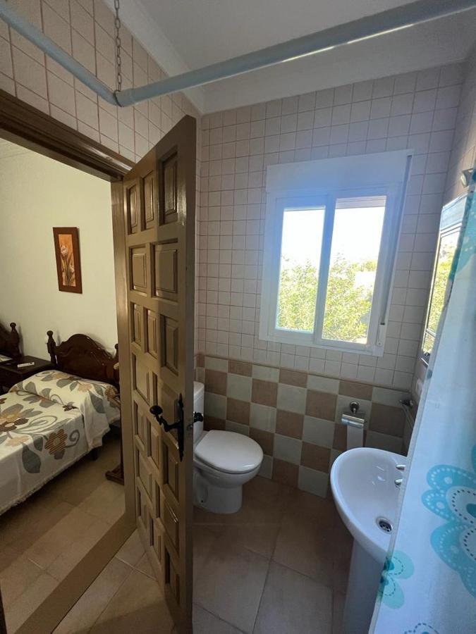 Cuevas del Becerro Alojamiento Rural Huerta Mandre מראה חיצוני תמונה